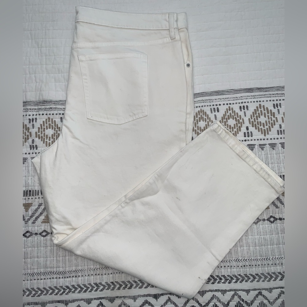 Free Assembly Stylish White Denim Jeans - Size 22